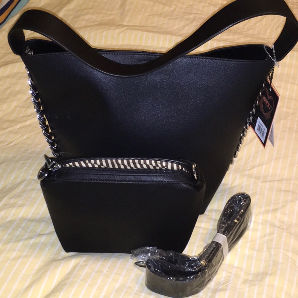 2 in 1 Chain link bucket & crossbody bag